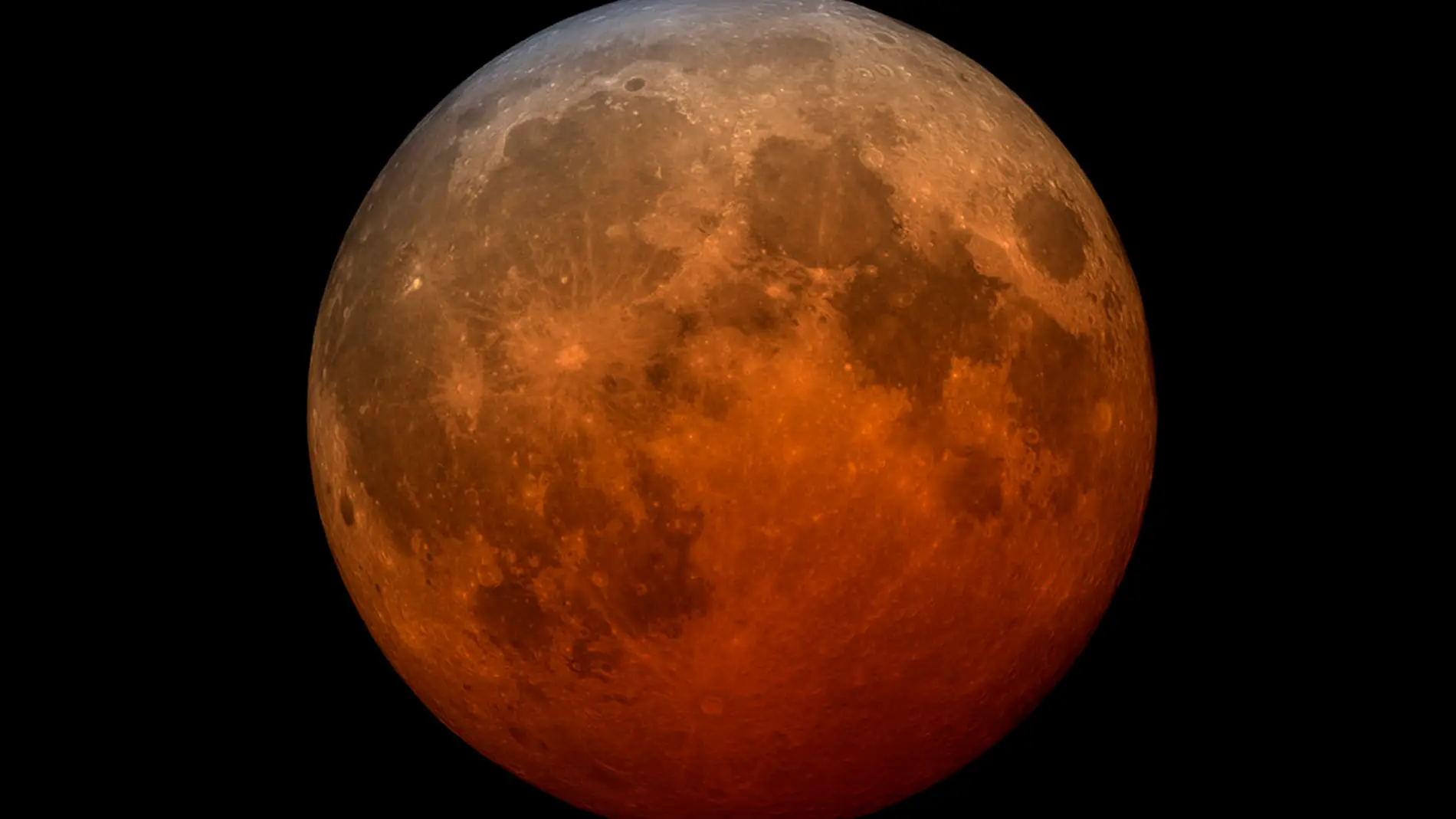 Superluna roja por un eclipse lunar