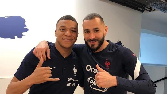 Mbappé y Benzema, con Francia Mbappé y Benzema, con Francia