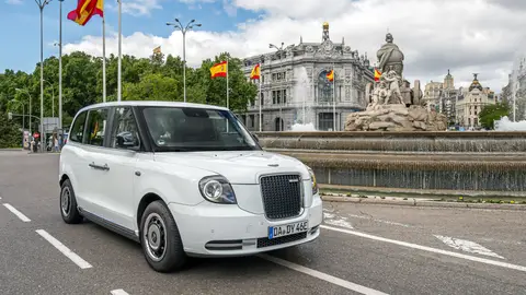 LEVC TX en Cibeles LEVC TX en Cibeles