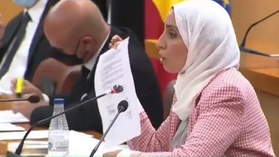 La diputada ceutí Fatima Hamed, portavoz de MDyC, en un pleno de la Asamblea La diputada ceutí Fatima Hamed, portavoz de MDyC, en un pleno de la Asamblea