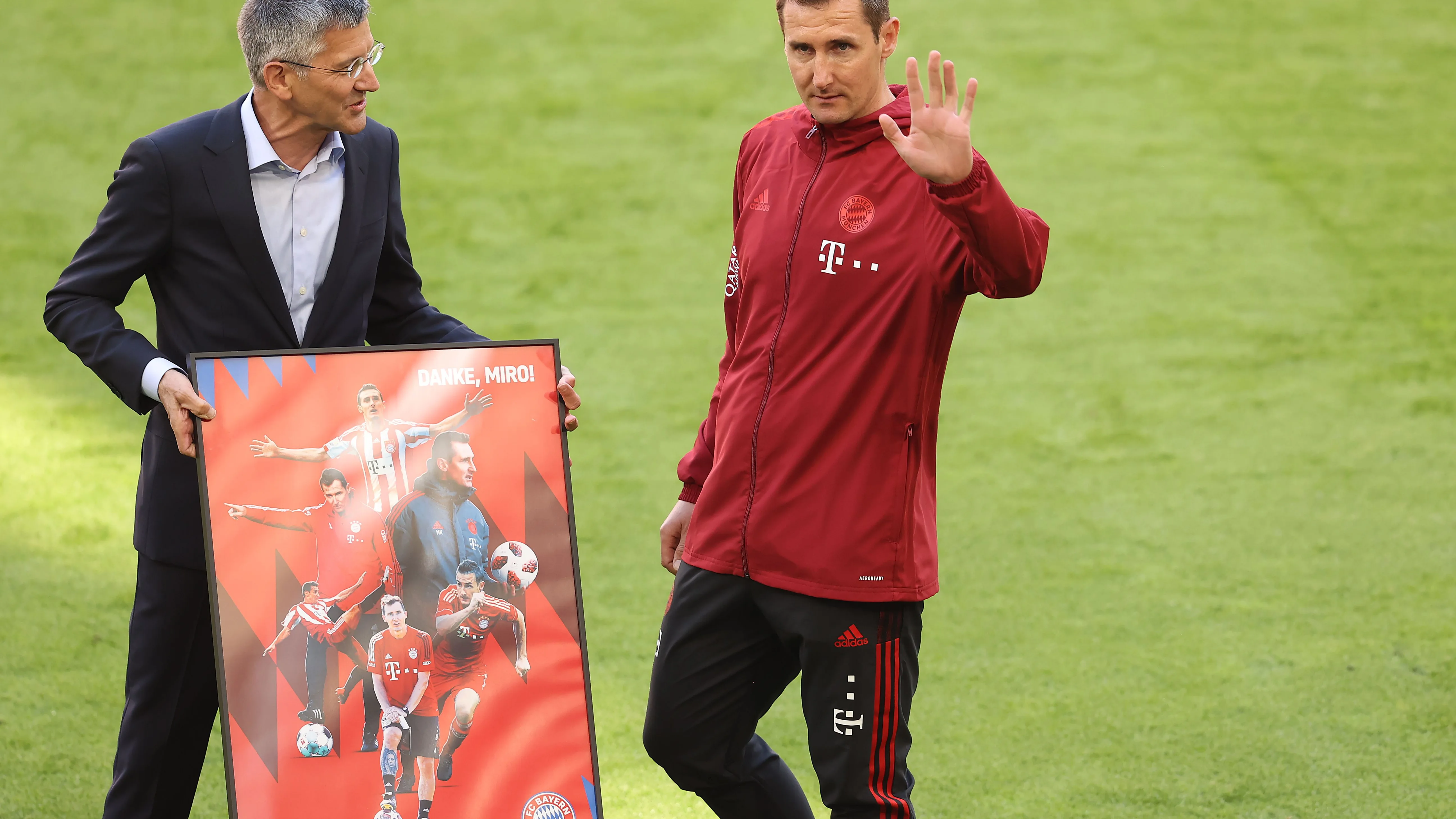 Miroslav Klose en su despedida como miembro del cuerpo técnico del Bayern de Múnich