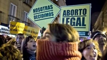Manifestación a favor del aborto en España