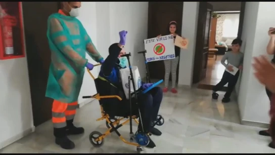 Enfrentarse a la pandemia con esclerosis múltiple: la dura realidad de 50.000 personas en España Enfrentarse a la pandemia con esclerosis múltiple: la dura realidad de 50.000 personas en España