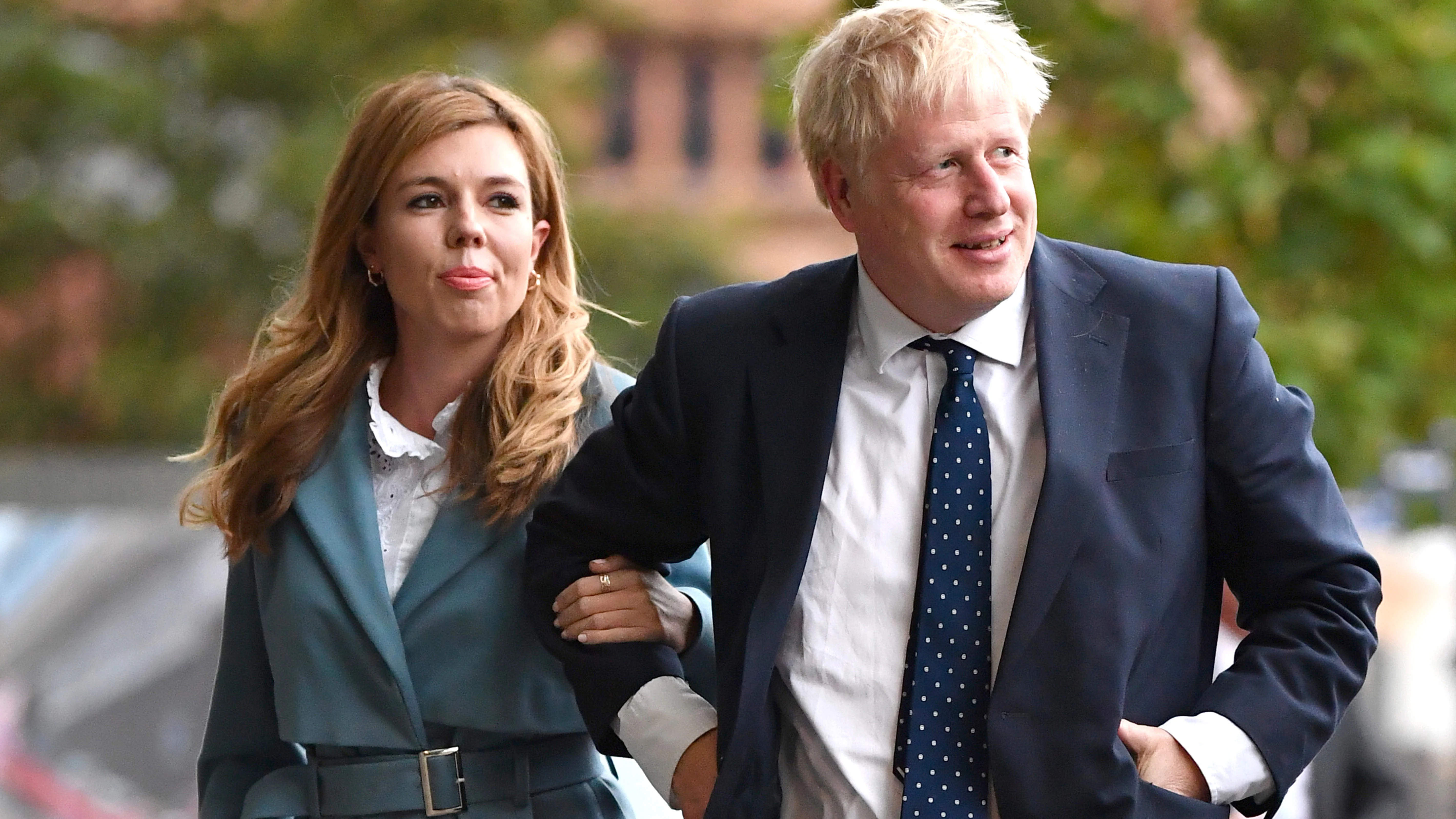 Boris Johnson se casa con la activista Carrie Symonds en la más estricta intimidad