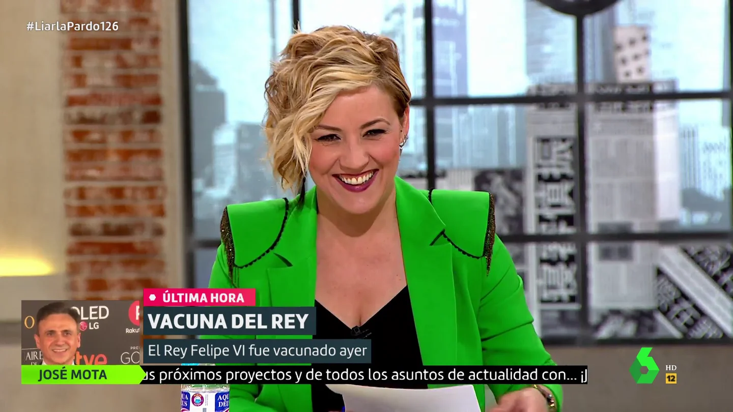 El dardo de Cristina Pardo tras anunciar la vacunación del rey Felipe VI que provoca las carcajadas de Anabel Alonso El dardo de Cristina Pardo tras anunciar la vacunación del rey Felipe VI que provoca las carcajadas de Anabel Alonso
