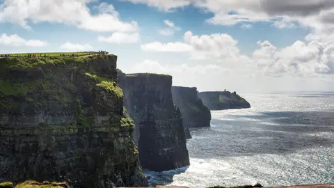 Cliffs of Moher Cliffs of Moher