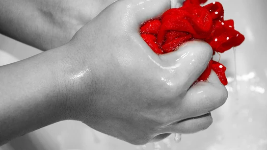 (NO PUBLICAR) Cómo lavar la ropa a mano y qué hacer para que huela bien Cómo lavar la ropa a mano y qué hacer para que huela bien