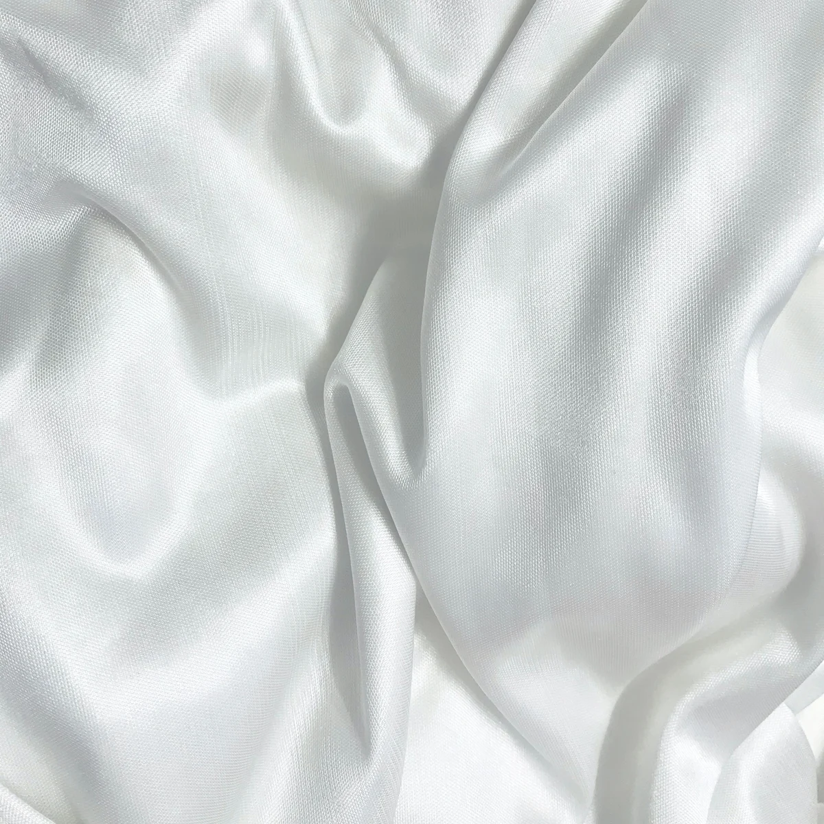 Cómo lavar la ropa blanca muy sucia? Trucos para que quede impecable