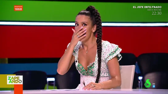 El inesperado momento en que un perro que se come a una cobaya deja en shock a Cristina Pedroche El inesperado momento en que un perro que se come a una cobaya deja en shock a Cristina Pedroche