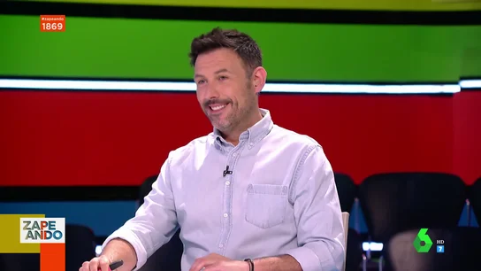La sorprendente imitación de Iñaki Urrutia en el plató que cosecha los aplausos de los zapeadores La sorprendente imitación de Iñaki Urrutia en el plató que cosecha los aplausos de los zapeadores