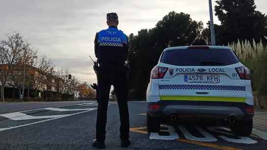Hallan en Navarra a una niña de 9 años acampada sola a un kilómetro de su casa Hallan en Navarra a una niña de 9 años acampada sola a un kilómetro de su casa
