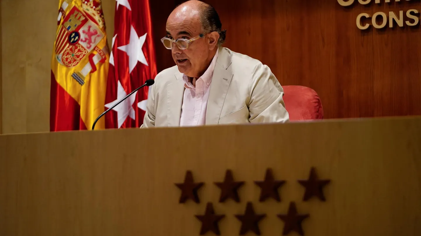 Madrid adelanta de 12 a 11 semanas la administración de la segunda dosis de AstraZeneca a mayores de entre 60 a 69 años Madrid adelanta de 12 a 11 semanas la administración de la segunda dosis de AstraZeneca a mayores de entre 60 a 69 años