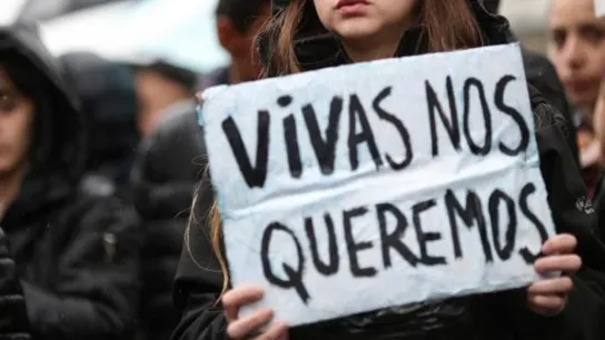 Imagen de archivo de una pancarta en una manifestación feminista. Imagen de archivo de una pancarta en una manifestación feminista.