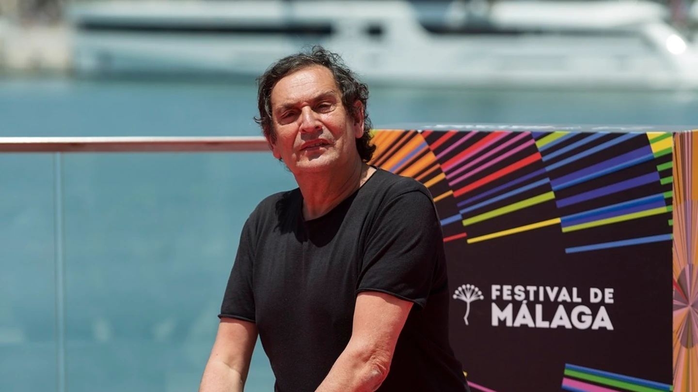 El director Agustí Villaronga posa en el photocall oficial del Festival de Málaga El director Agustí Villaronga posa en el photocall oficial del Festival de Málaga