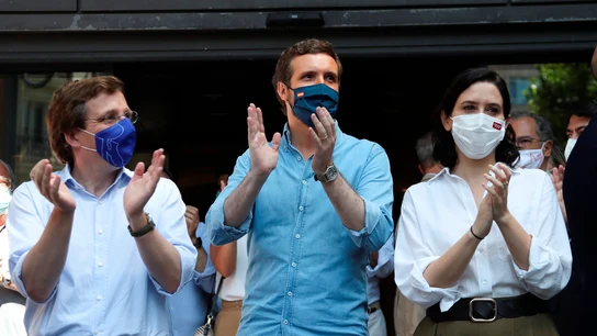 José Luis Martínez-Almeida, Pablo Casado e Isabel Díaz Ayuso, en la manifestación de Colón contra los indultos José Luis Martínez-Almeida, Pablo Casado e Isabel Díaz Ayuso, en la manifestación de Colón contra los indultos