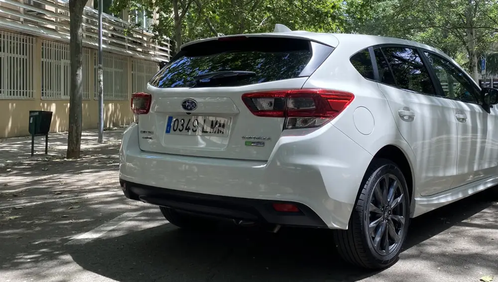 Subaru Impreza 2.0i ecoHYBRID 