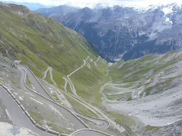 Subida por el paso del Stelvio Subida por el paso del Stelvio