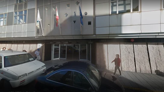 Exteriores del Juzgado de Violencia sobre la Mujer número 2 de Las Palmas de Gran Canaria Condenan a un hombre en Gran Canaria por sacar por la ventana de un undécimo piso al bebé de un año que tiene con su pareja