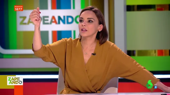 El equipo de Zapeando pone en apuros a Chenoa en pleno directo: "¿Sabrías decir los nombres de cinco técnicos?" El equipo de Zapeando pone en apuros a Chenoa en pleno directo: "¿Sabrías decir los nombres de cinco técnicos?"