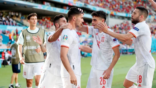 España celebra un gol ante Eslovaquia España celebra un gol ante Eslovaquia