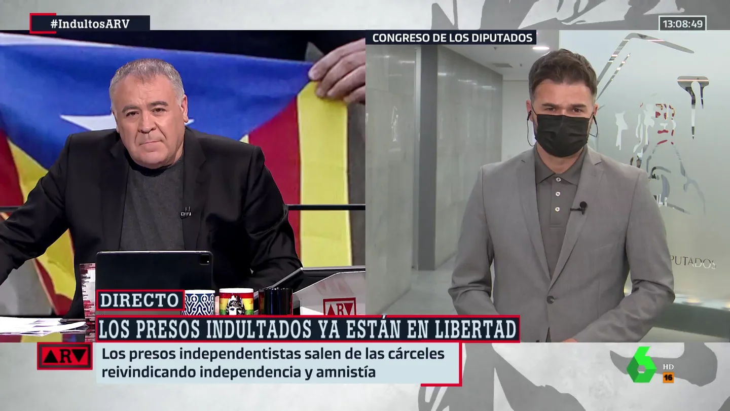 Rufián (ERC), tras los indultos, habla de "buena noticia" y cree que los catalanes hoy "o están contentos, o pasan" Rufián (ERC), tras los indultos, habla de "buena noticia" y cree que los catalanes hoy "o están contentos, o pasan"