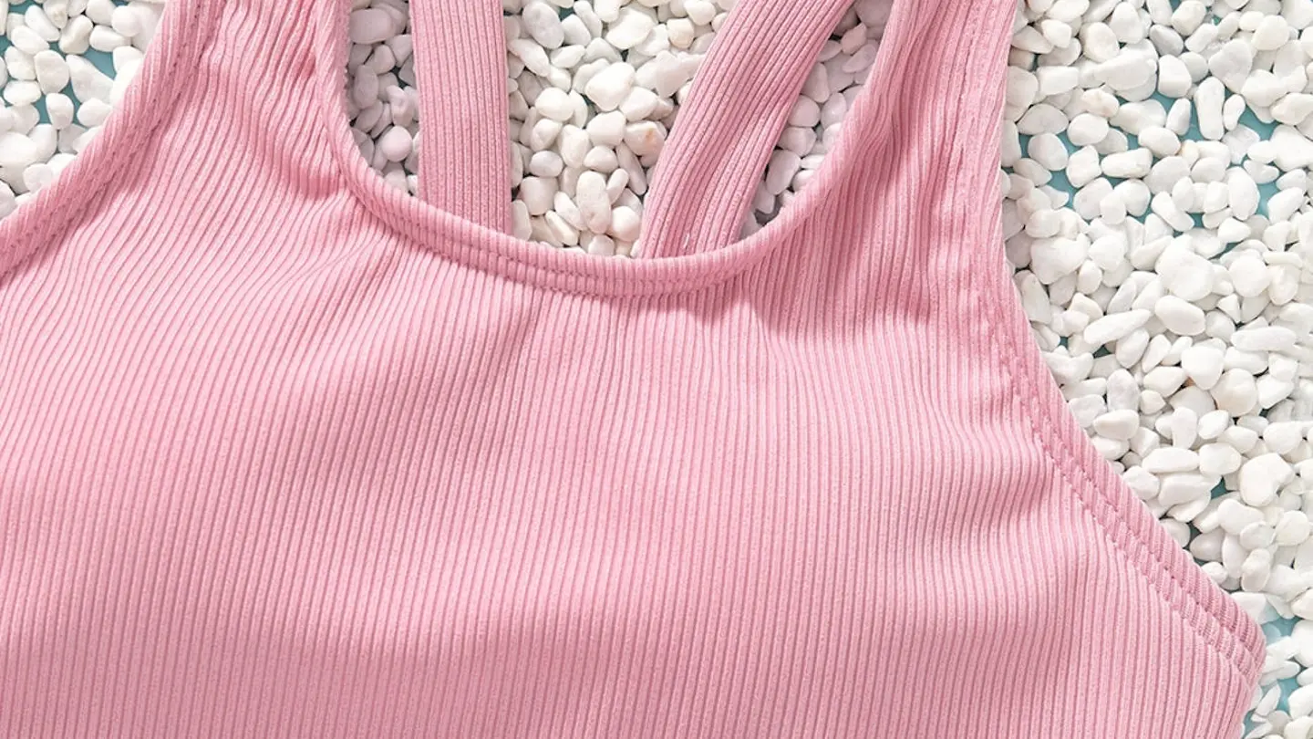 Imagen de uno de los bikinis para niñas con relleno Imagen de uno de los bikinis para niñas con relleno