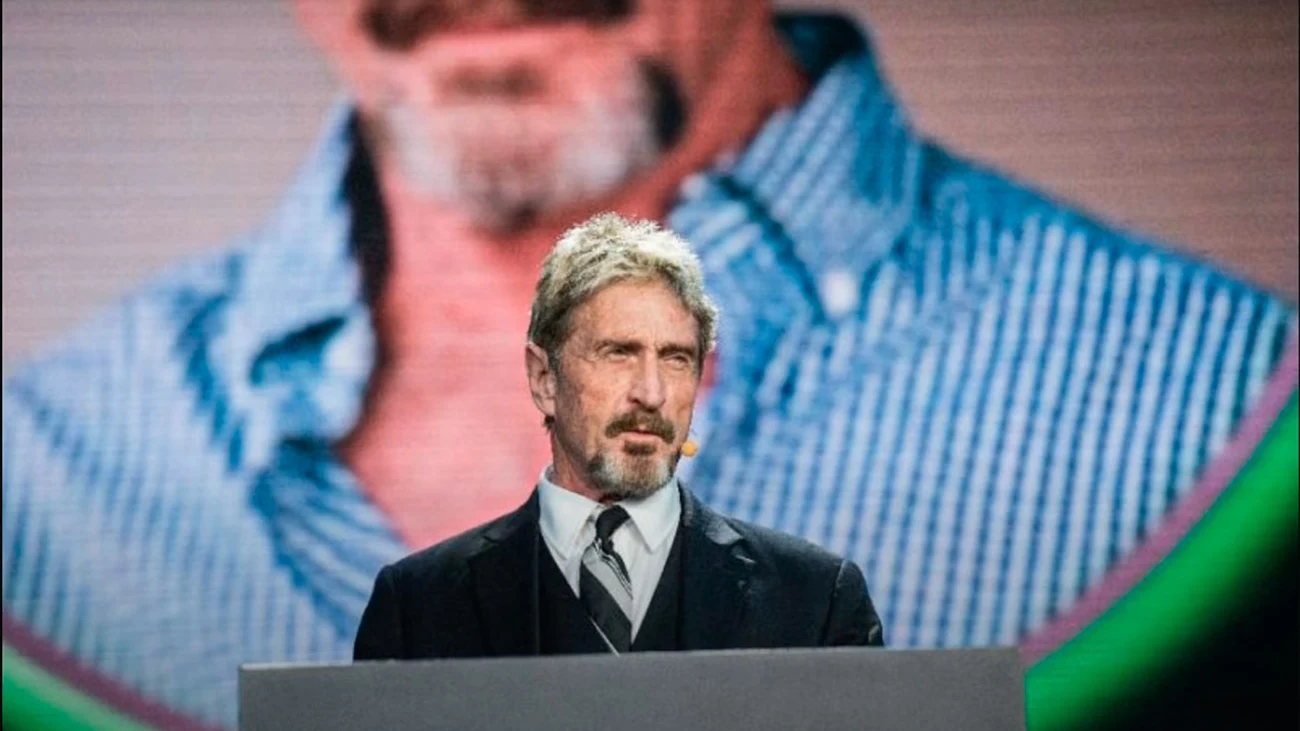 John McAfee en una keynote durante el ISC 2016