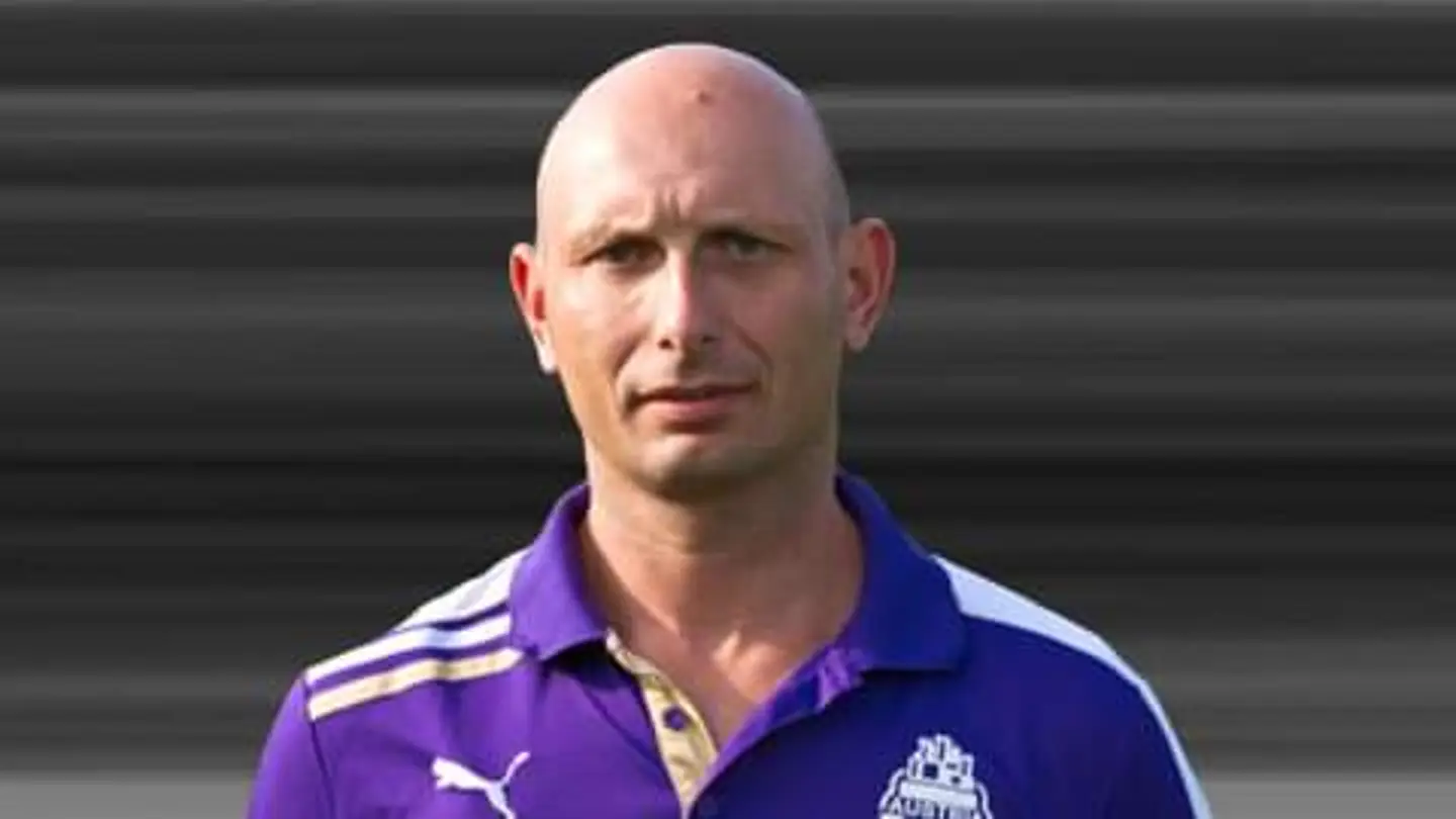 Thomas Klochan Thomas Klochan