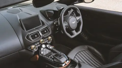 Aston Martin Vantage Roadster A3 Aston Martin Vantage Roadster A3
