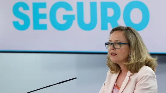 La vicepresidenta segunda del Gobierno y ministra de Asuntos Económicos y Transformación Digital, Nadia Calviño ,en rueda de prensa tras la reunión del Consejo de Ministros. La vicepresidenta segunda del Gobierno y ministra de Asuntos Económicos y Transformación Digital, Nadia Calviño ,en rueda de prensa tras la reunión del Consejo de Ministros.