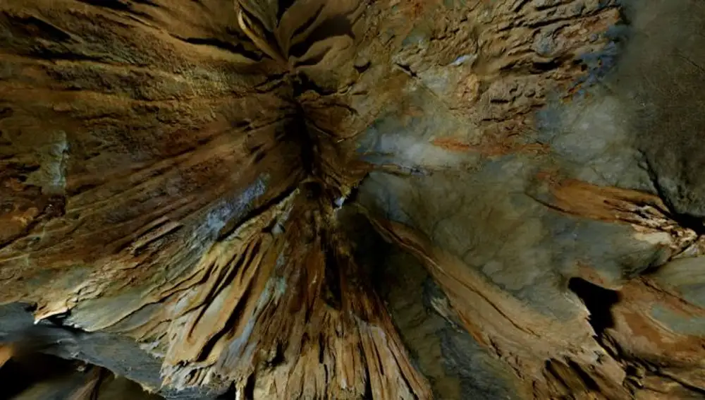 Cueva de Hornos de la Peña