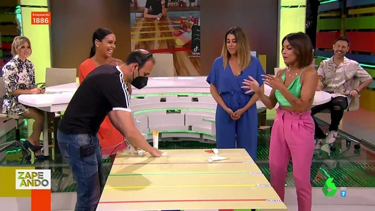 Lorena Castell la lía en su primer reto en directo como presentadora entre los gritos del plató: "¡No!" Lorena Castell la lía en su primer reto en directo como presentadora entre los gritos del plató: "¡No!"