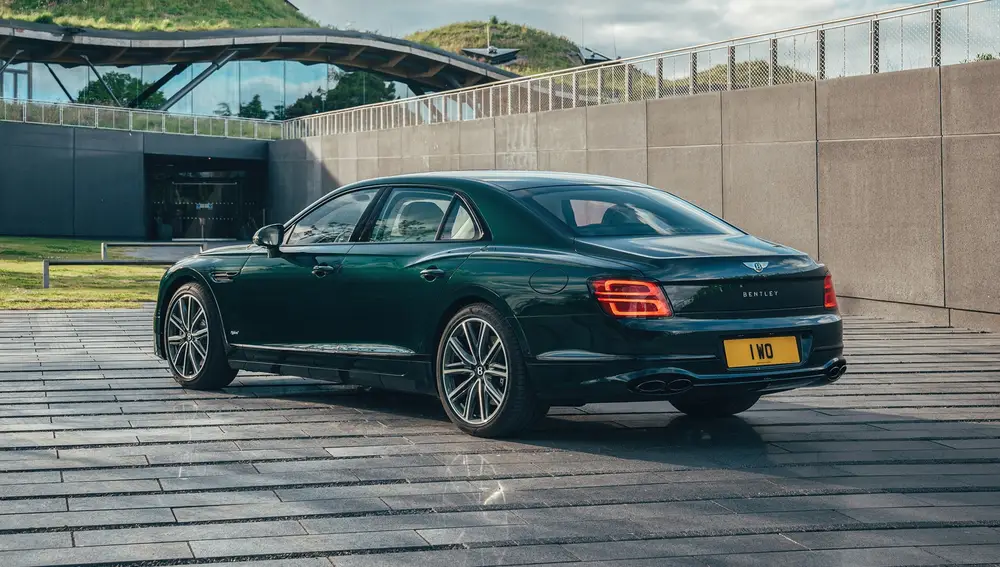 Bentley Flying Spur Hybrid