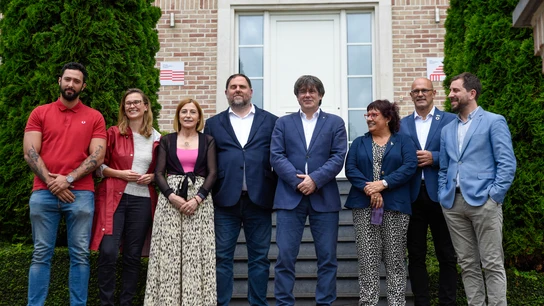 Puigdemont y Junqueras se reencuentran en Waterloo tras casi cuatro años Puigdemont y Junqueras se reencuentran en Waterloo tras casi cuatro años