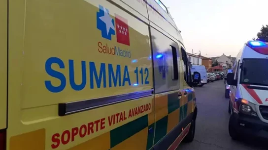Imagen de una ambulancia del SUMMA 112 Imagen de una ambulancia del SUMMA 112