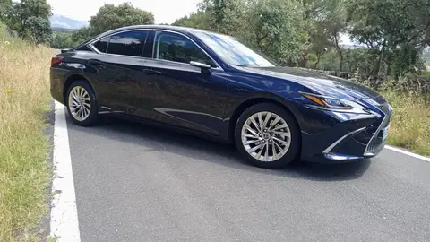 Lexus ES 300h Lexus ES 300h 2021