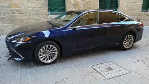 Lexus ES 300h Lexus ES 300h 2021