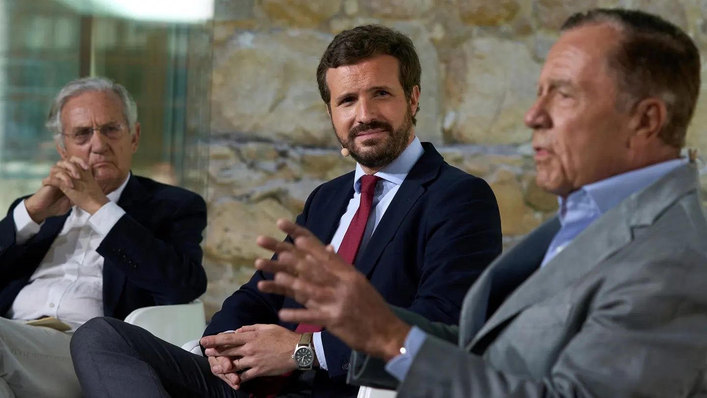 Mesa redonda 'La Concordia' Mesa redonda 'La Concordia'