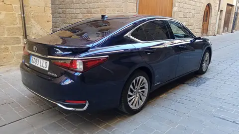 Lexus ES 300h Lexus ES 300h 2021