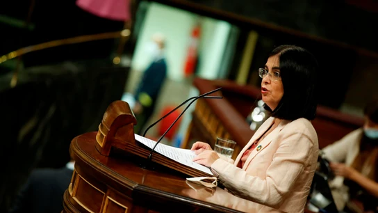 La ministra de Sanidad Carolina Darias, durante su intervención en el pleno que este miércoles celebra el Congreso Darias mascarillas
