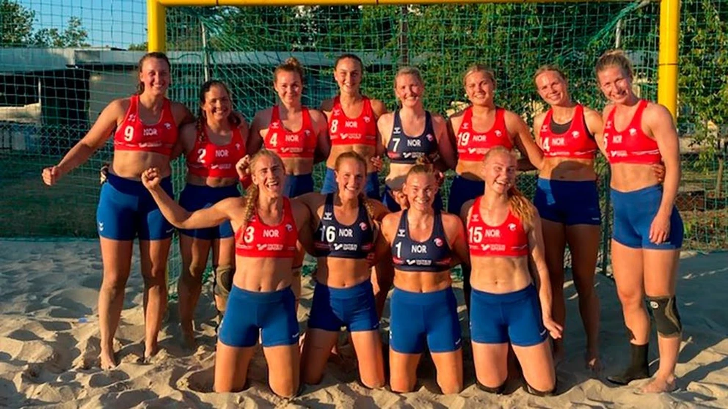 Multa a Noruega por jugar con bikini el último partido del Europeo Multa a Noruega por jugar con bikini el último partido del Europeo