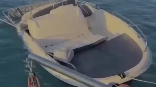 Dulceida y sus amigos rescatan a varios jóvenes de un naufragio en Ibiza Dulceida y sus amigos rescatan a varios jóvenes de un naufragio en Ibiza