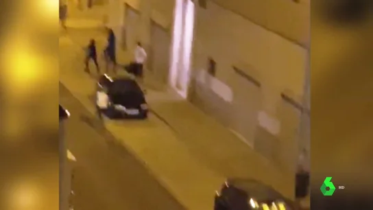 Condenan a siete años de cárcel a tres jóvenes marroquíes por agredir a unos presuntos neonazis que habrían salido a pegar a migrantes Condenan a siete años de cárcel a tres jóvenes marroquíes por agredir a unos presuntos neonazis que habrían salido a pegar a migrantes