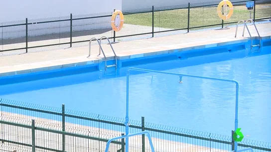 La explosión en una piscina de Zaragoza pudo deberse a un error al llenar el depósito de cloro La explosión en una piscina de Zaragoza pudo deberse a un error al llenar el depósito de cloro