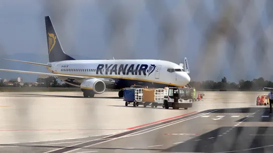 Imagen de archivo de un avión de Ryanair Imagen de archivo de un avión de Ryanair