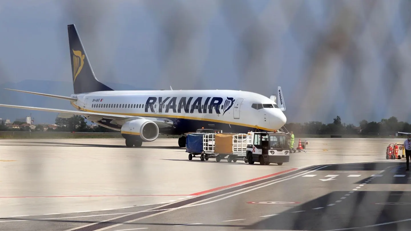 Imagen de archivo de un avión de Ryanair Imagen de archivo de un avión de Ryanair