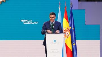 Pedro Sánchez anuncia una "drástica reducción" de los peajes de la AP-9