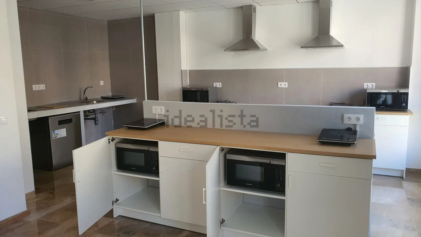 La nueva ‘oferta’ de Idealista: más de 1.000 euros por una habitación sin cocina propia 