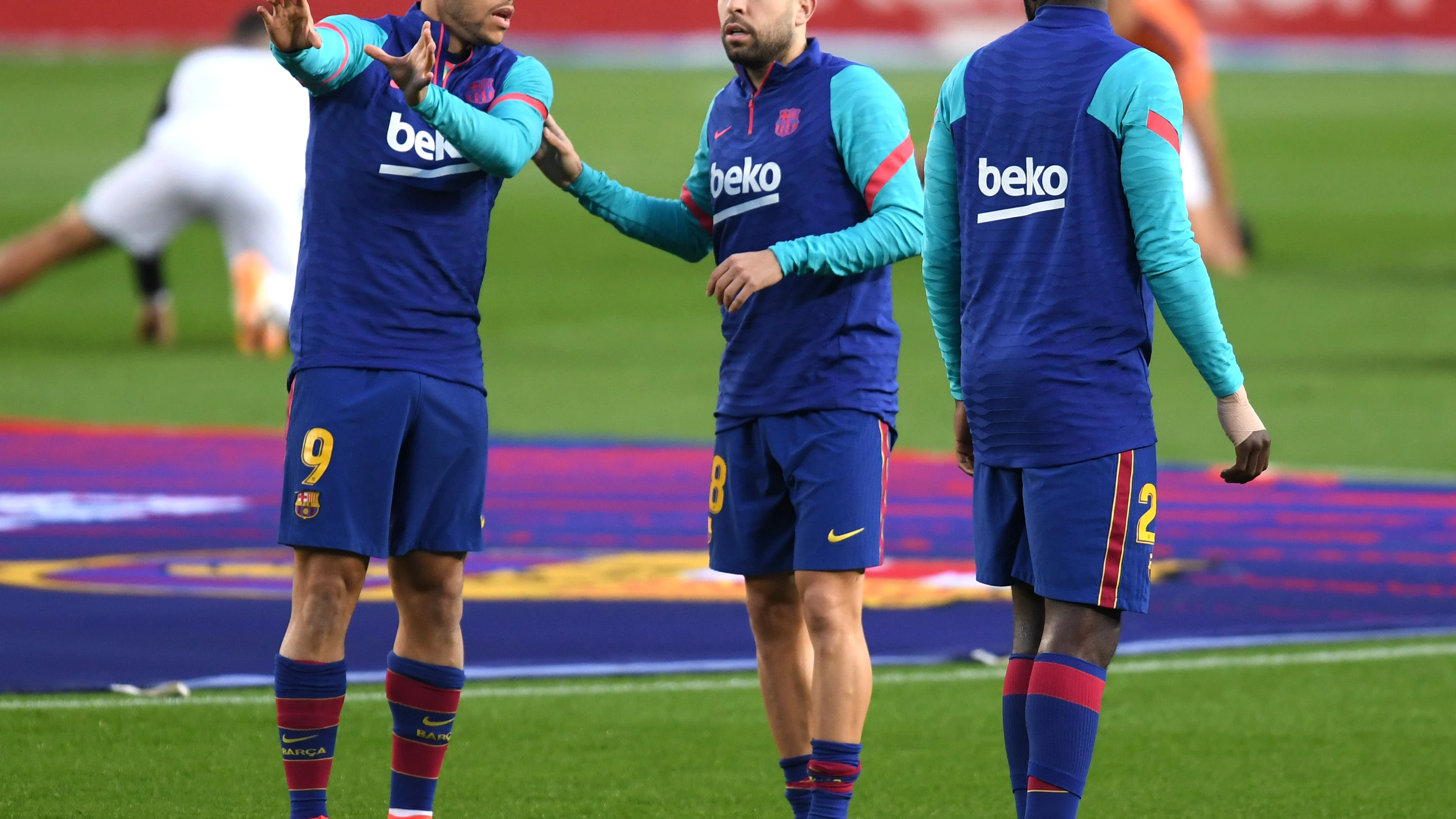 Braithwaite y Jordi Alba