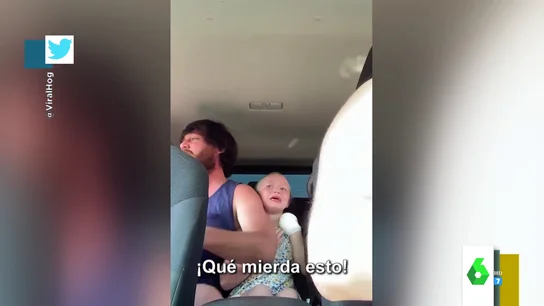 Imagen de una familia en un safari Imagen de una familia en un safari